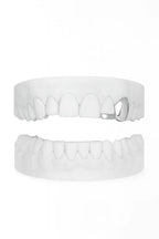 Custom Plain Canine Grillz with Bar UK | Gold, Silver & Rose Gold (9ct–18ct) Grillz UK in Silver (9ct–18ct)
