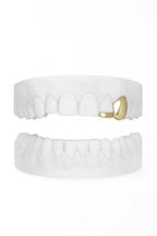 Custom Plain Canine Grillz with Bar UK | Gold, Silver & Rose Gold (9ct–18ct) Grillz UK in Gold (9ct–18ct)